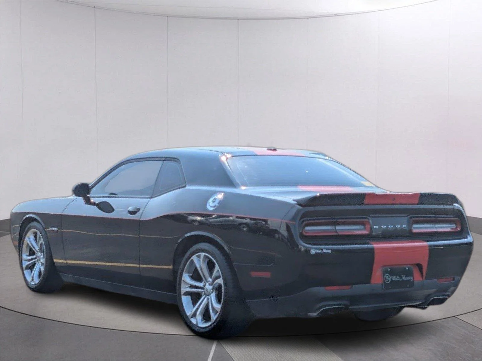 Used 2022 Pitch Black Clearcoat Dodge R/T image 3