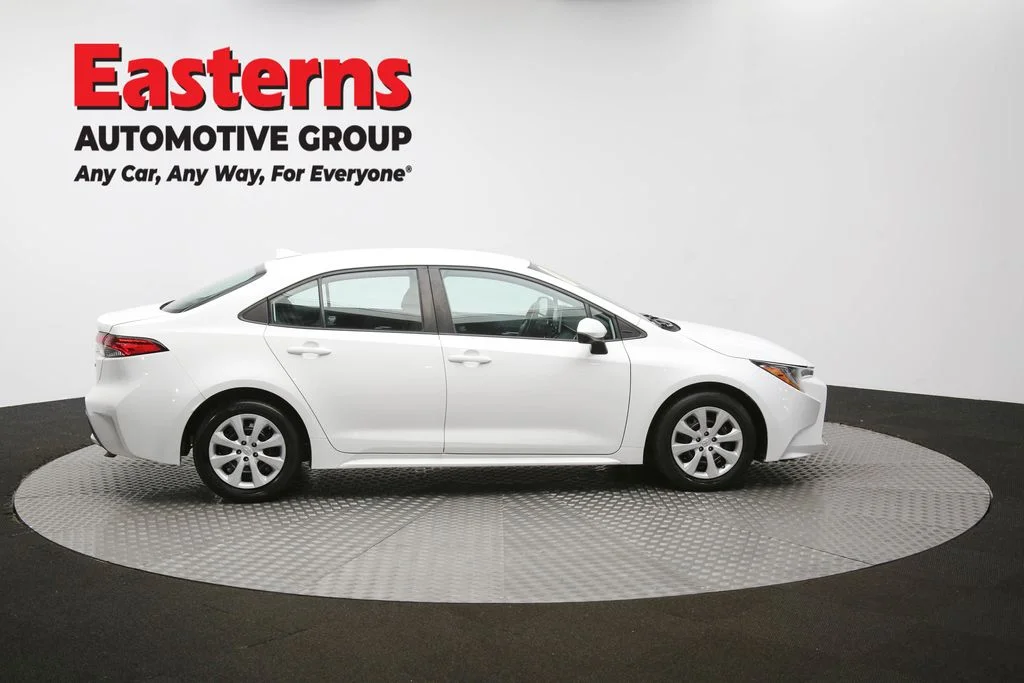 Used 2021 White Toyota LE image 40