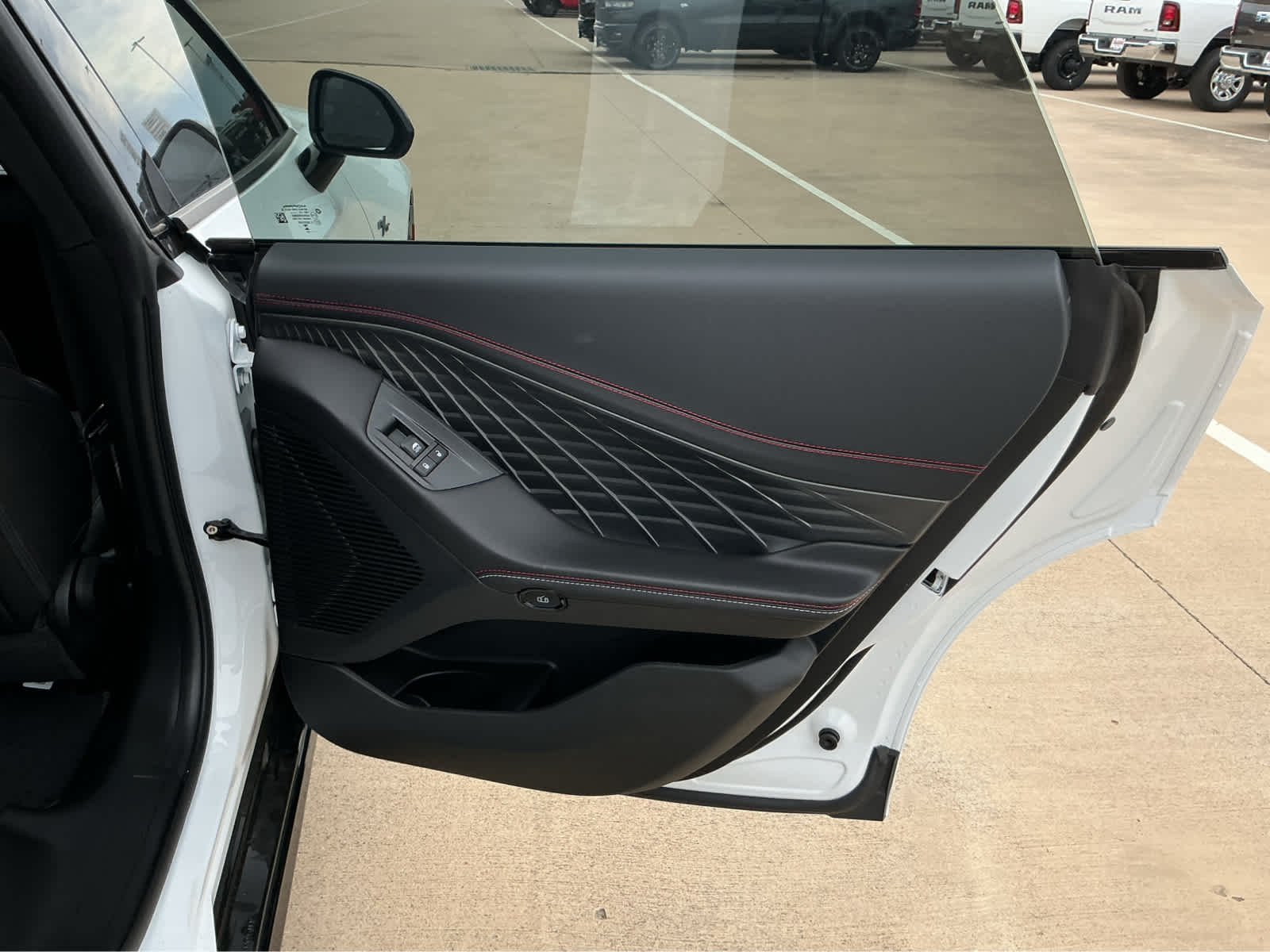 New 2026 White Knuckle Exterior Paint Dodge R/T image 19