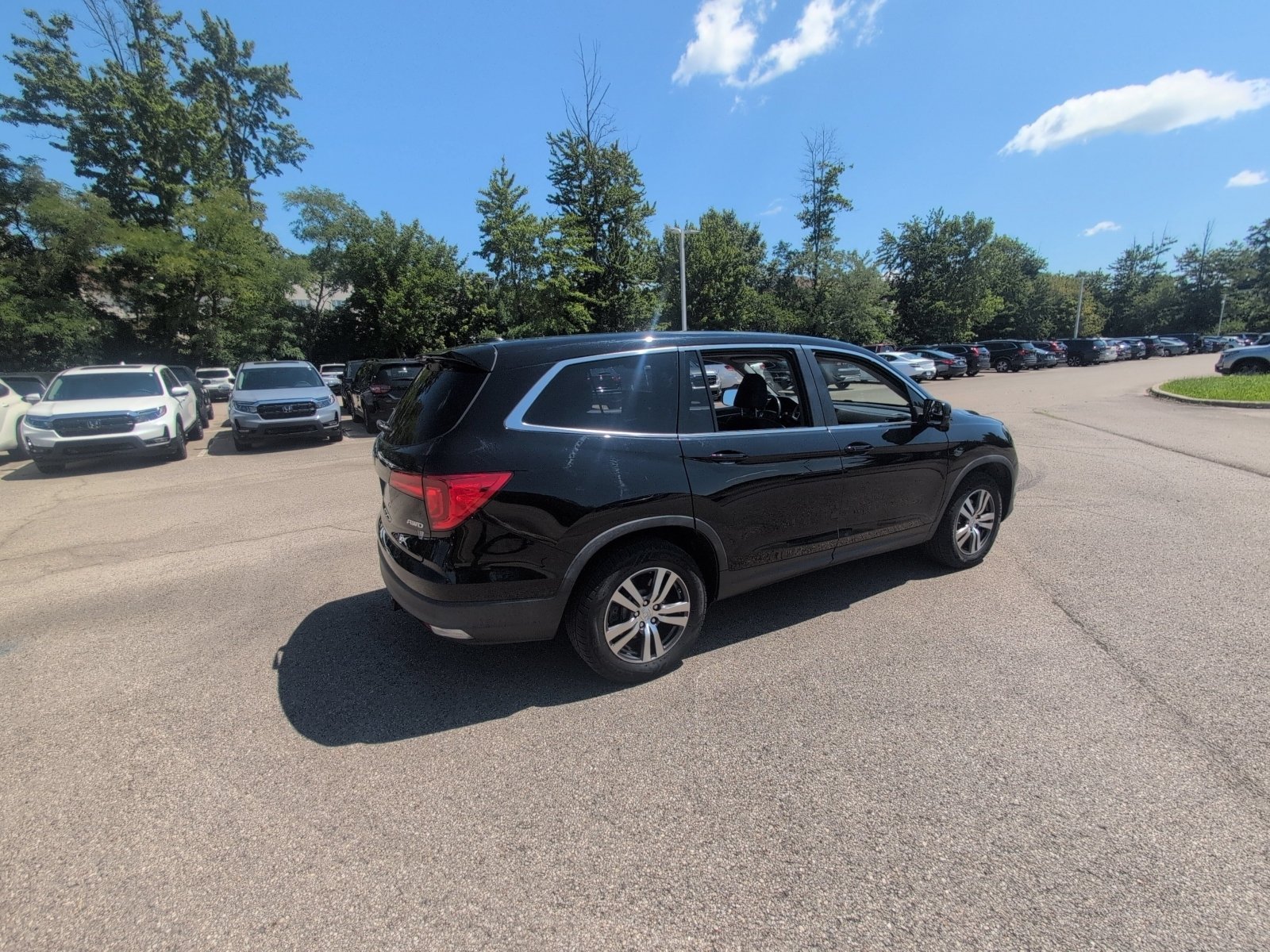 Used 2018 Crystal Black Pearl Honda EX-L image 20