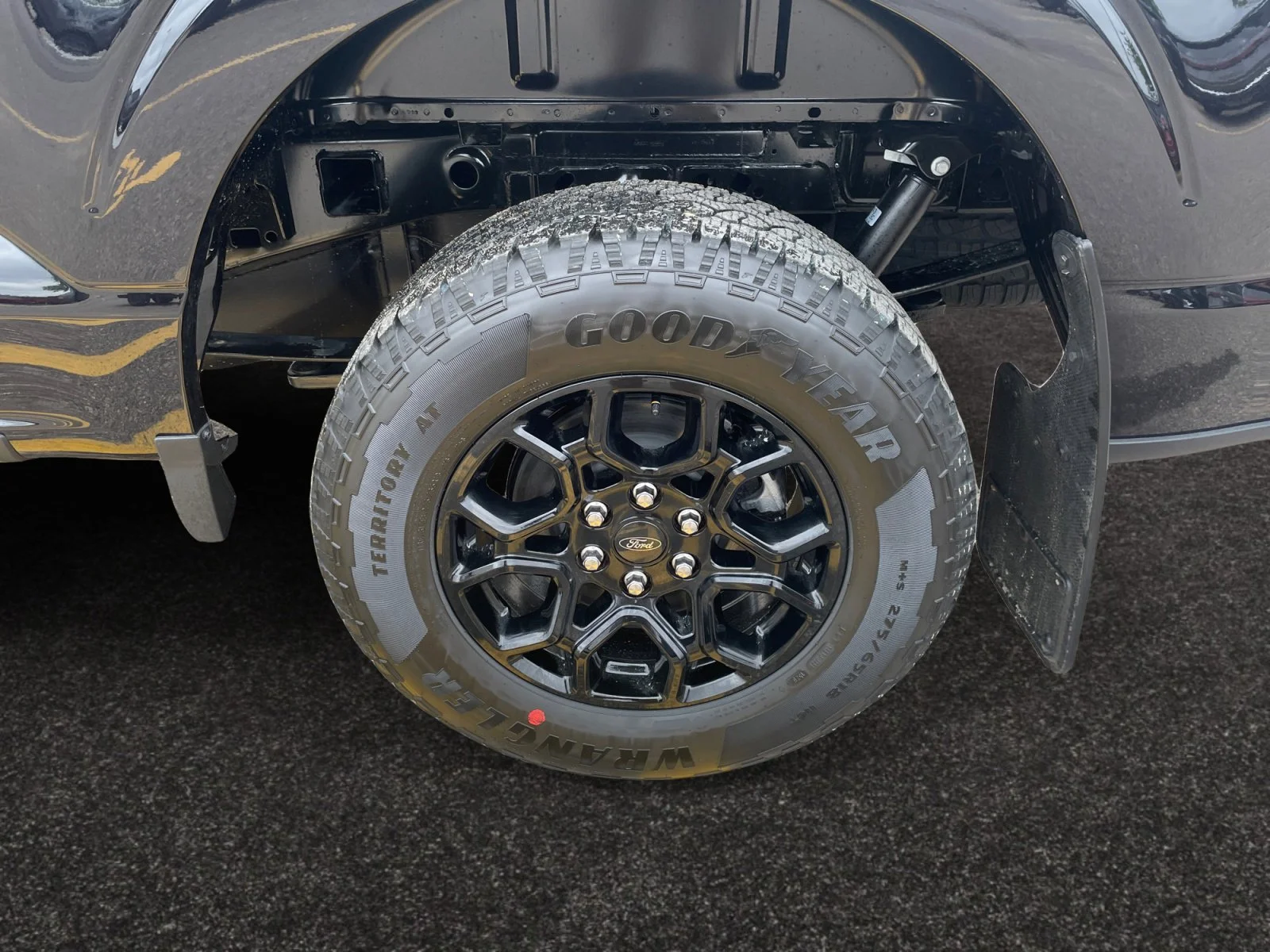 New 2026 Agate Black Metallic Ford XLT image 9