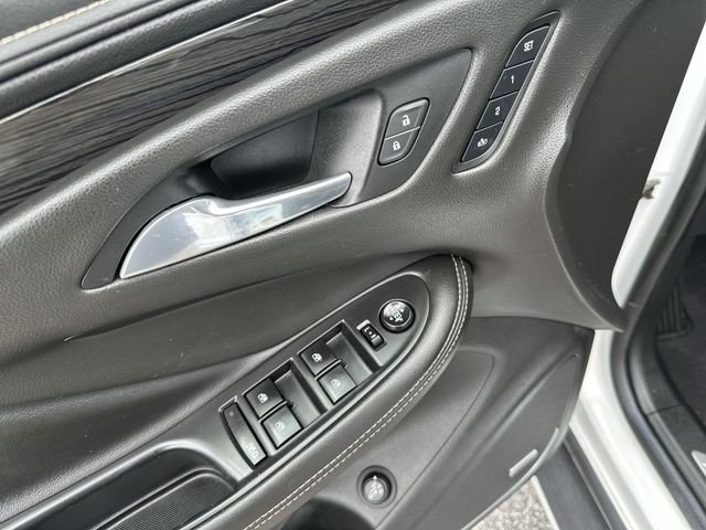 Used 2017 White Buick Premium I image 17