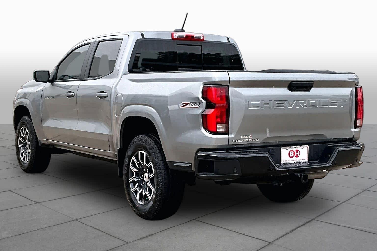 Used 2024 Sterling Gray Metallic Chevrolet 4WD Z71 image 11
