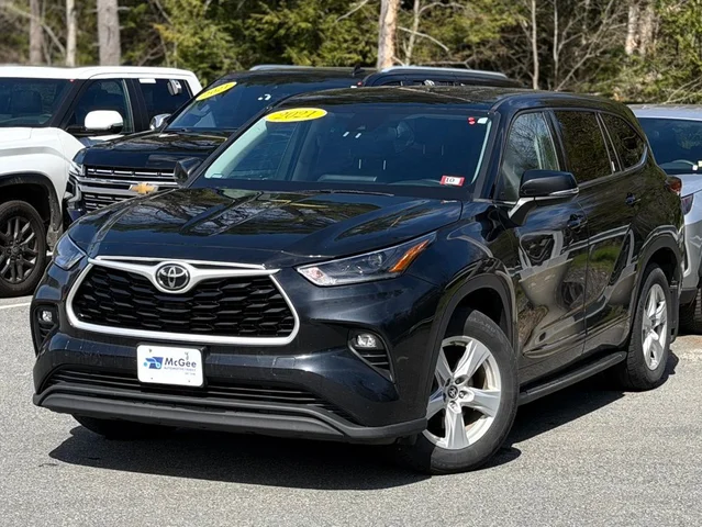 2021 Toyota Highlander LE