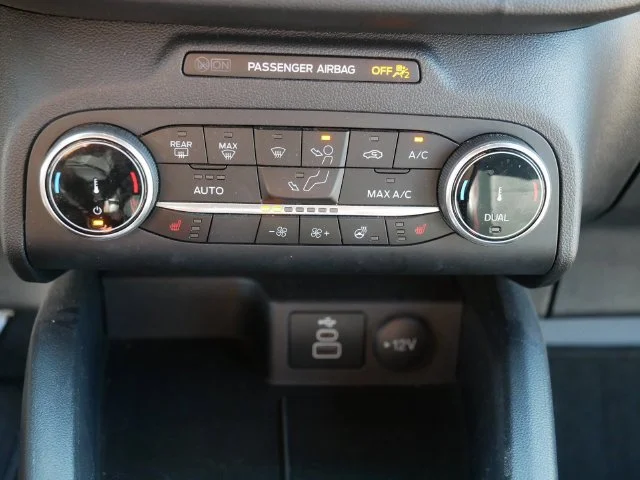 Used 2025 Gray Ford ST-Line Select image 30