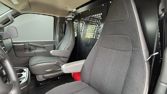 Used 2024 Summit White GMC Work Van image 21