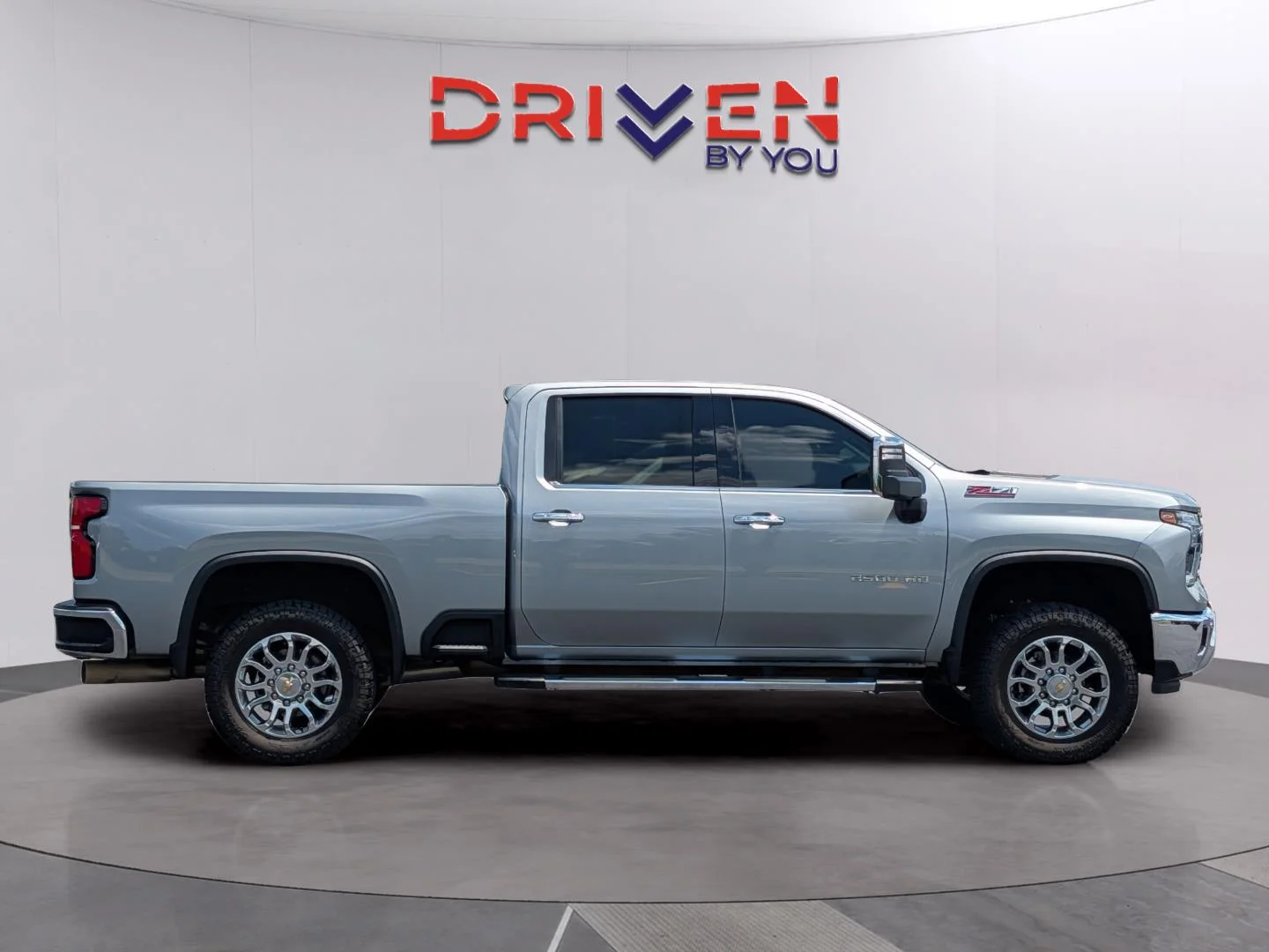 Used 2025 Sterling Gray Metallic Chevrolet LTZ image 7