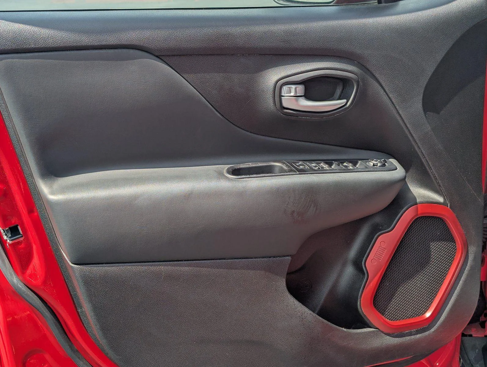 Used 2023 Colorado Red Clearcoat Jeep Trailhawk image 11