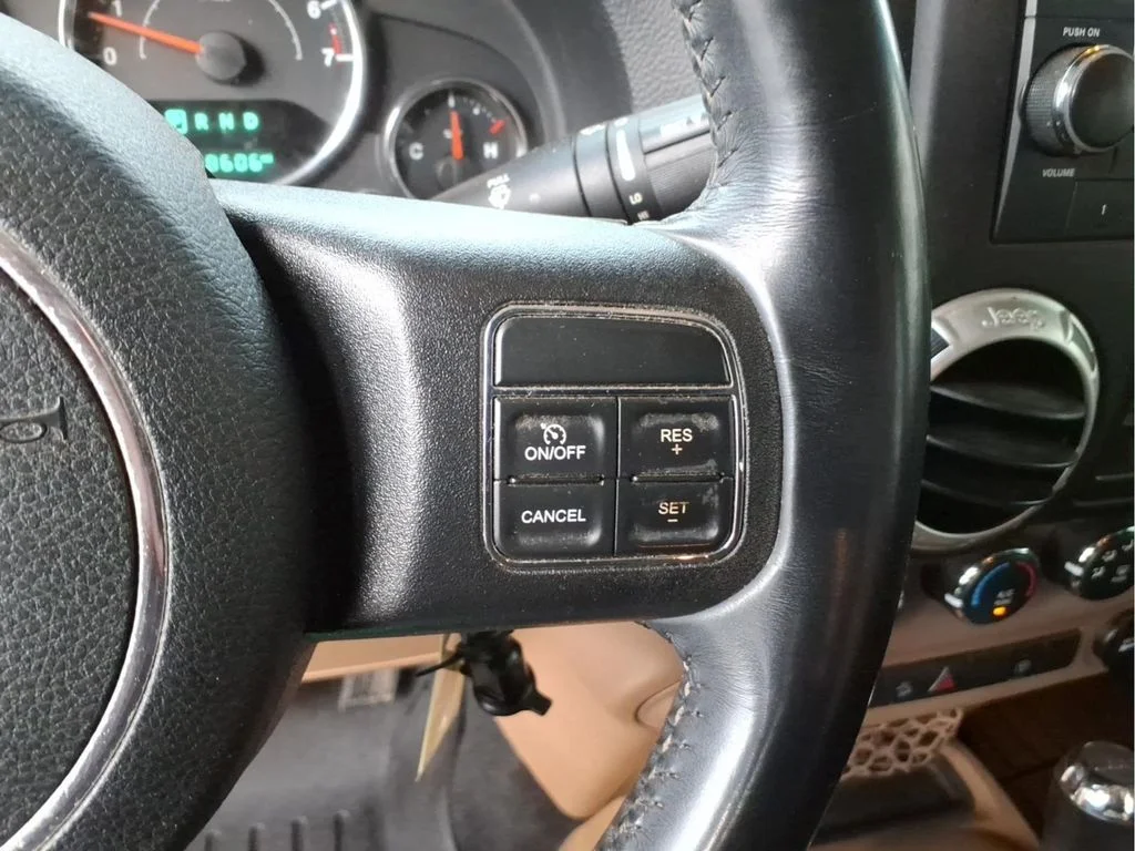 Used 2018 Gray Jeep Unlimited Sahara image 19