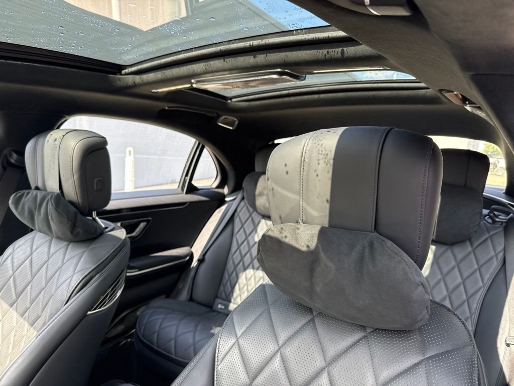 Used 2023 Black Mercedes-Benz S 580e image 8