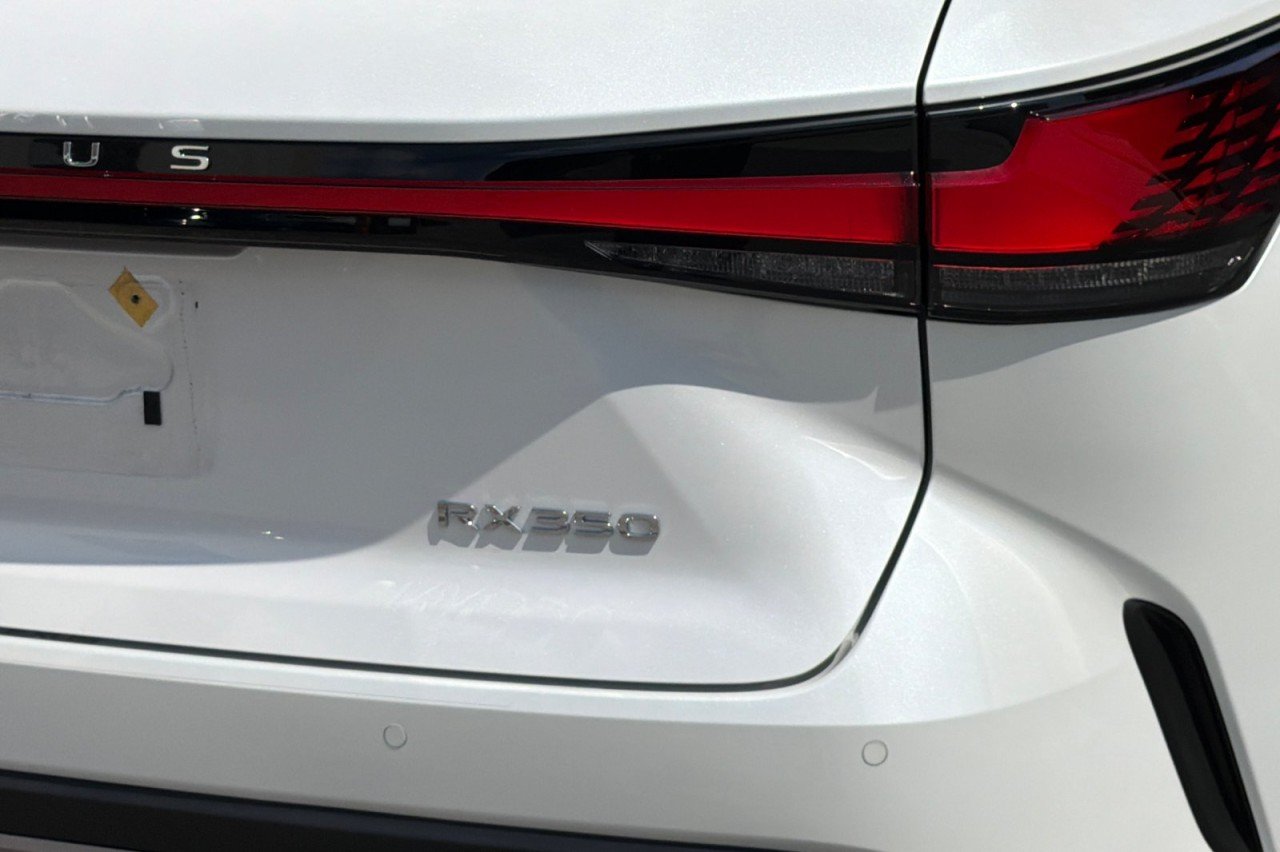 Used 2024  Lexus RX 350 image 26