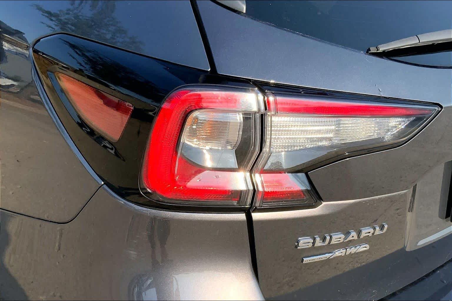 Used 2025 Magnetite Gray Metallic Subaru Premium image 29