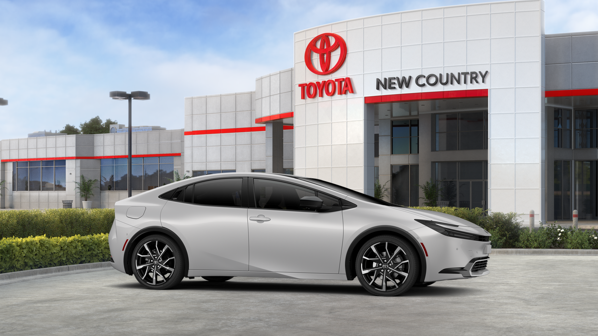 2026 Toyota Prius Plug-in Hybrid XSE Premium - Photo 28
