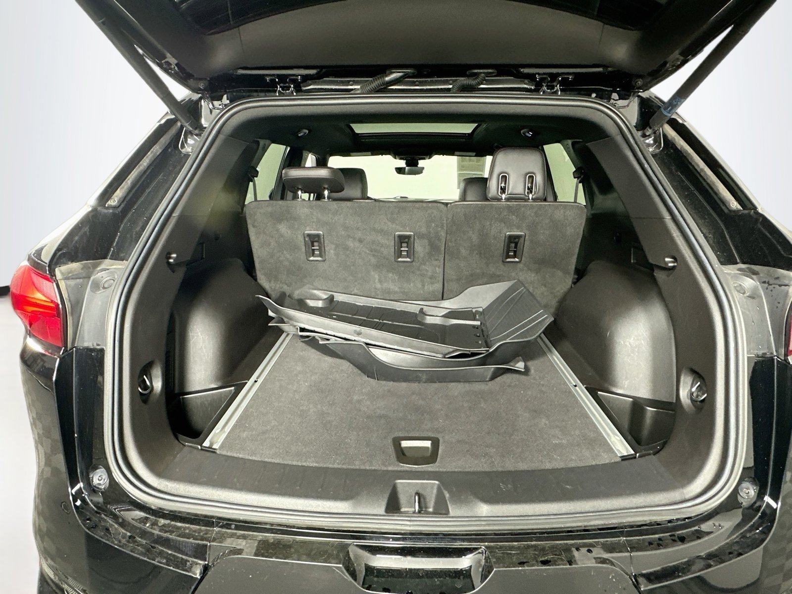 Used 2020 Black Chevrolet RS image 29