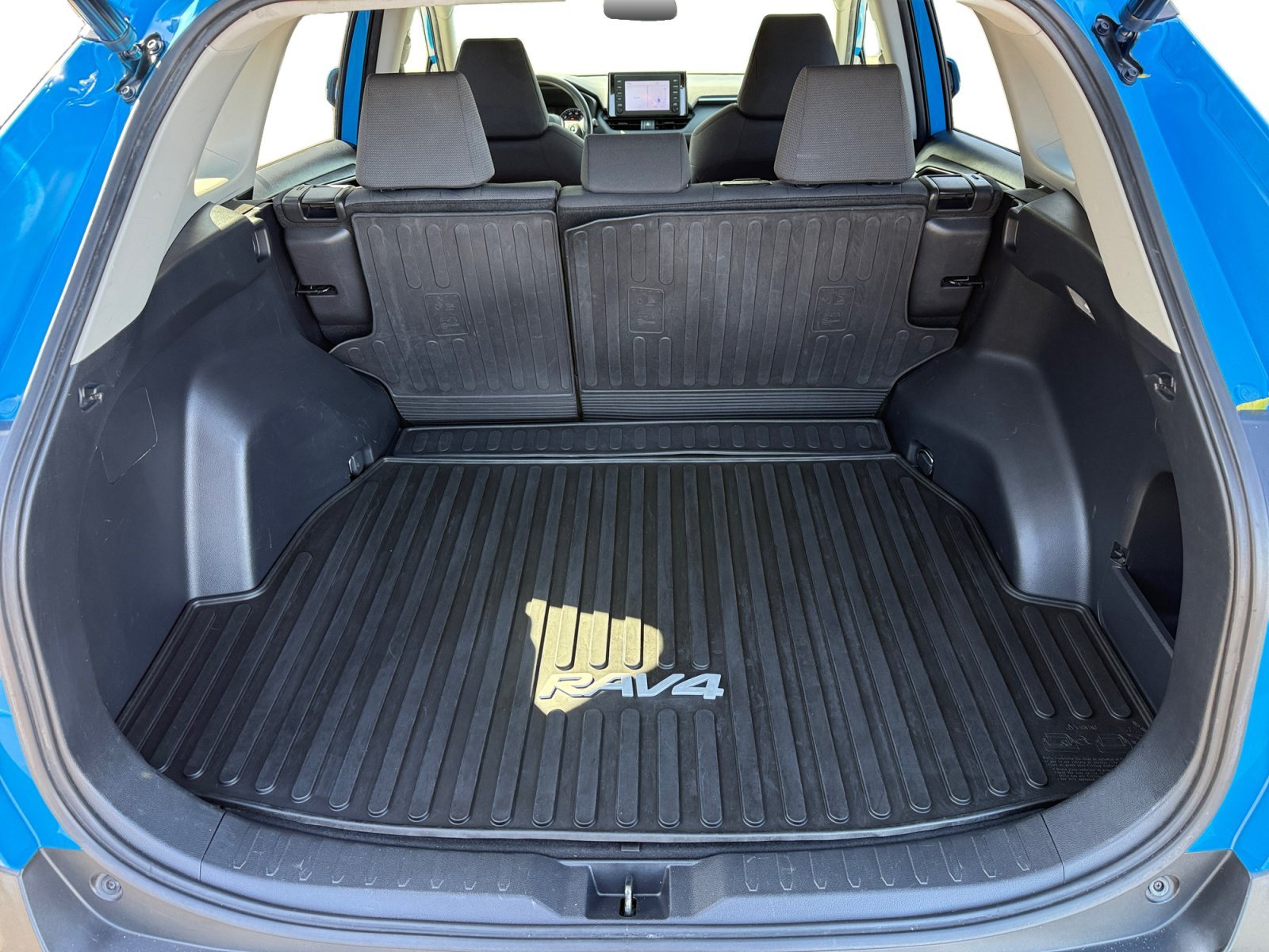 Used 2019 Blue Flame Toyota XLE image 17