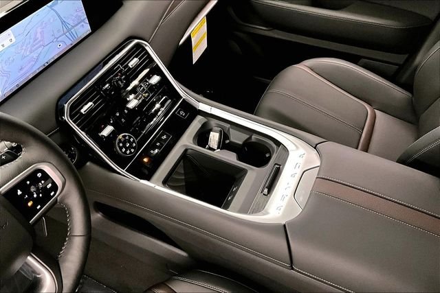 New 2026 Aspen White Tricoat Nissan SL image 9