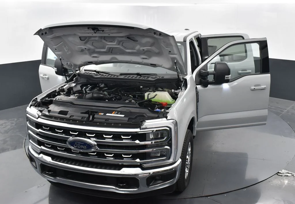 New 2026 White Ford XLT image 36
