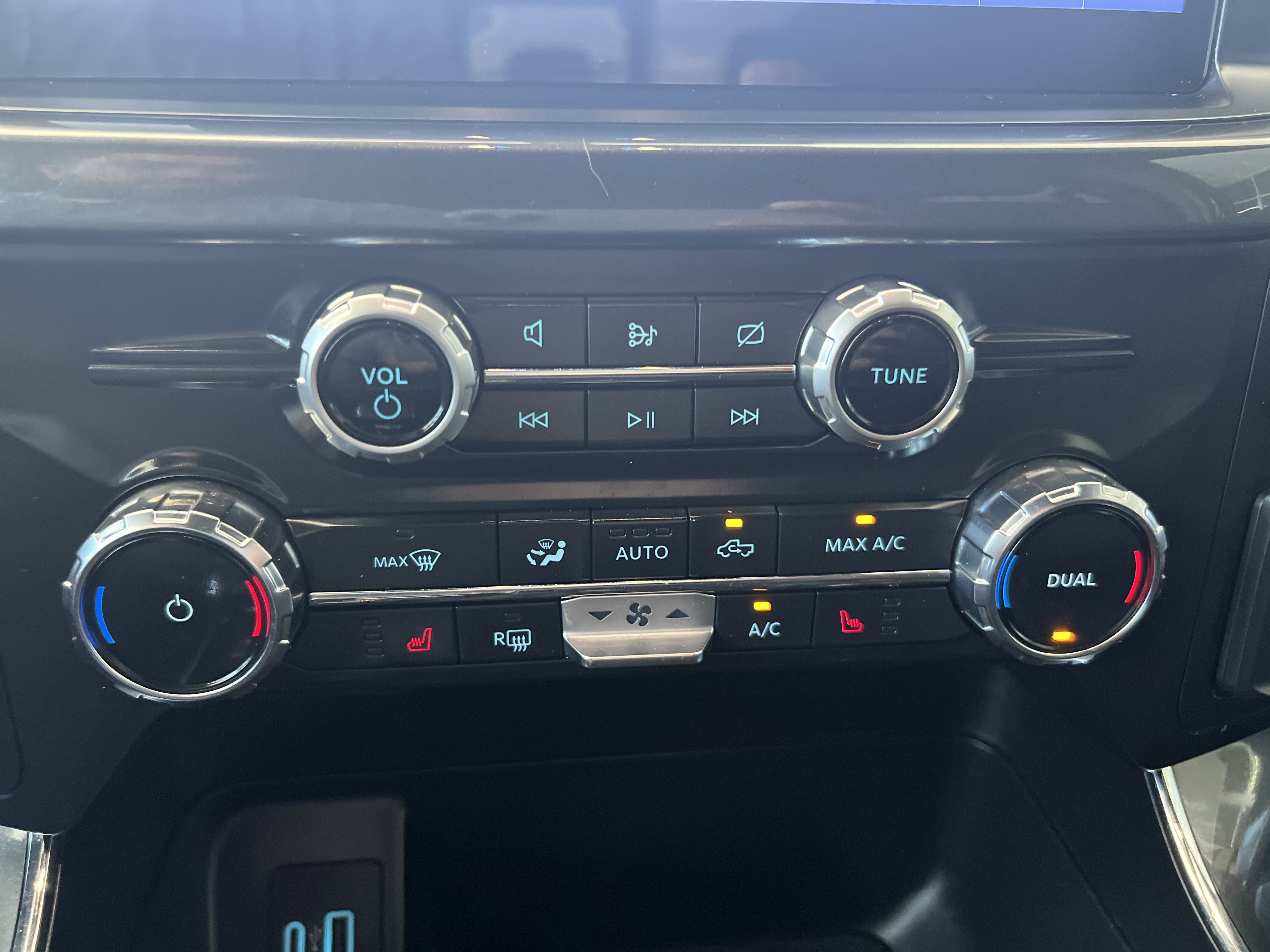 2022 Ford F-150 XLT - Photo 19