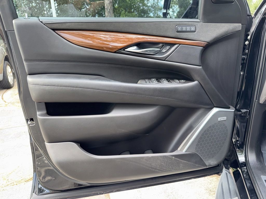Used 2020 BLACK RAVEN Cadillac 2WD Standard image 19