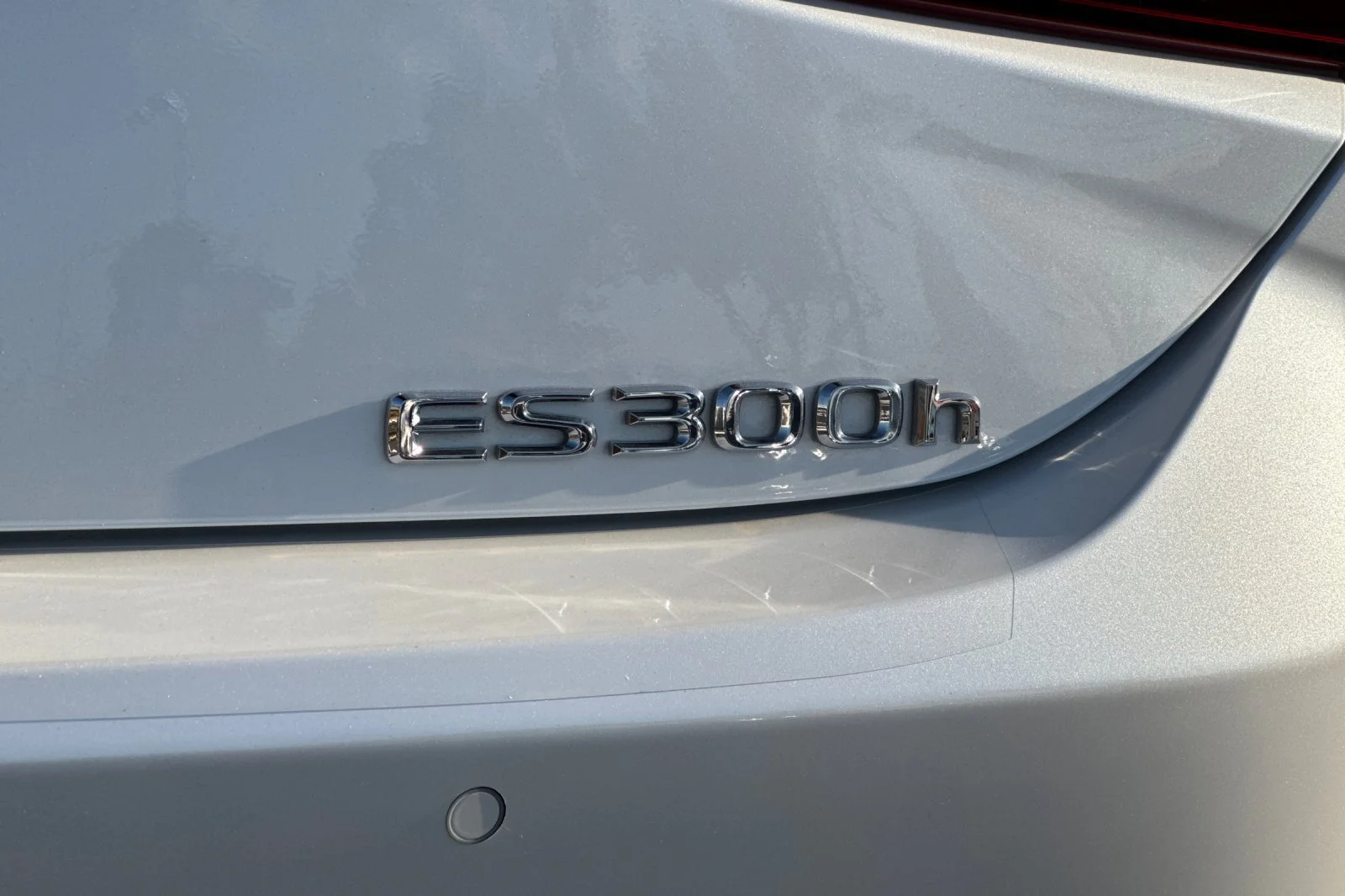 Certified Used 2025 White Pearl Lexus 300h Luxury image 23