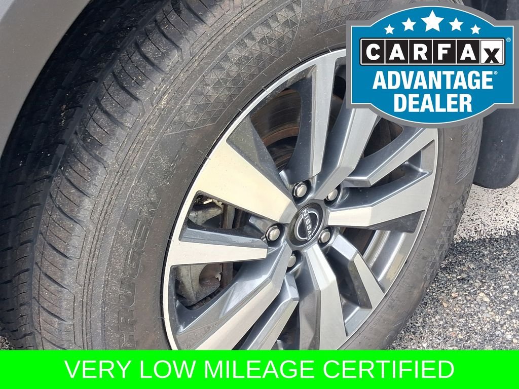 Used 2024 Gray Nissan SL image 5