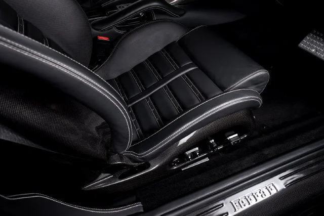 Used 2010 Nero Ferrari  image 59