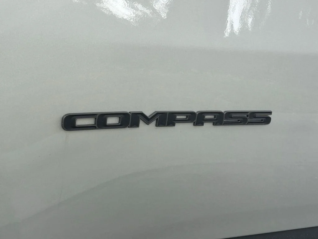 2025 Jeep Compass Limited - Photo 27