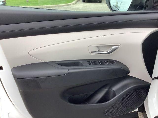 New 2026 White Pearl Hyundai SEL Plus image 13