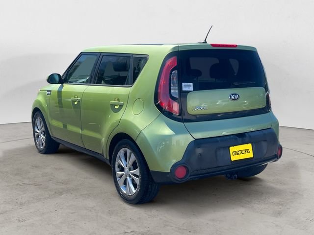 Used 2015 Green Kia Plus image 3