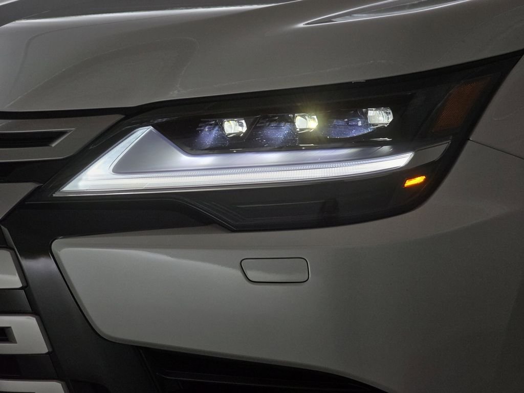 2025 Lexus LX 700h Luxury - Photo 31