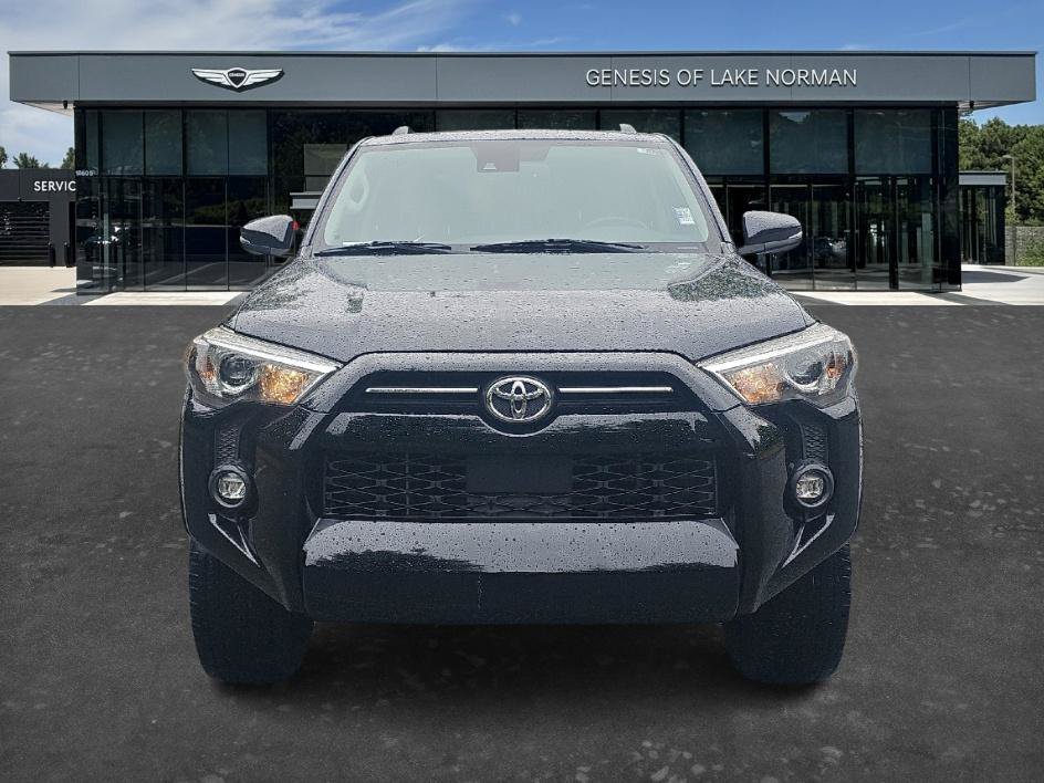 Used 2021 Midnight Black Metallic Toyota SR5 Premium image 2