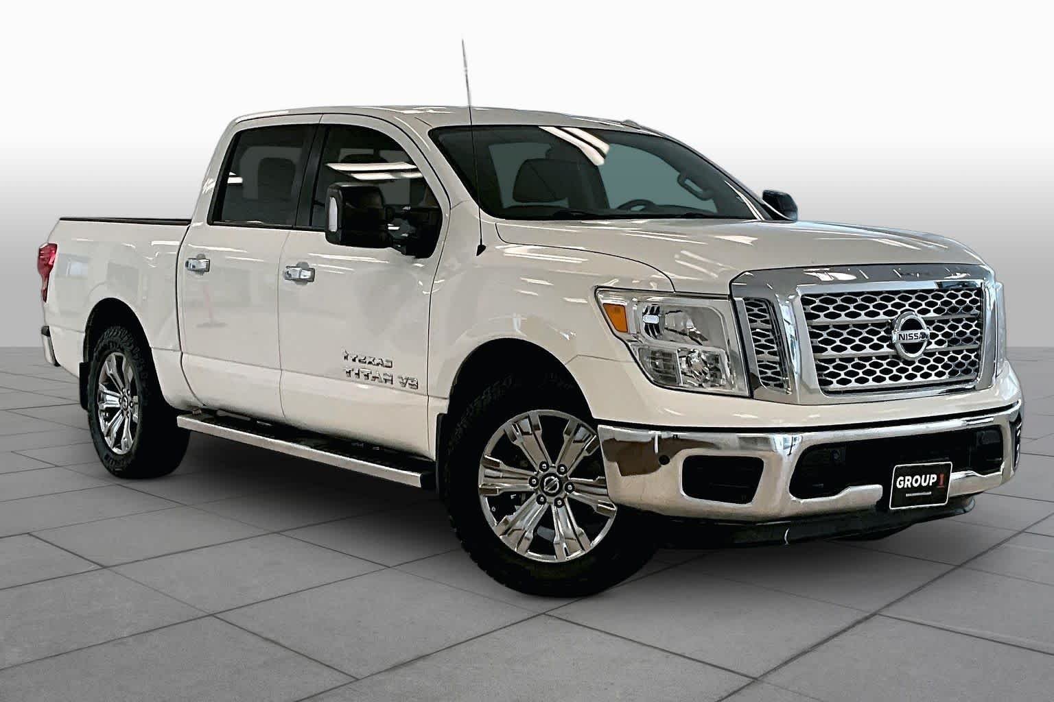 Pre-Owned 2018 Nissan Titan SV