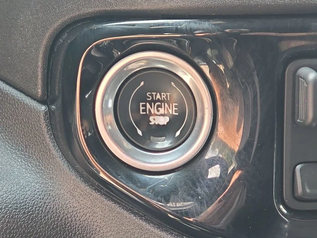 2023 Chevrolet Silverado 1500 LT - Photo 17
