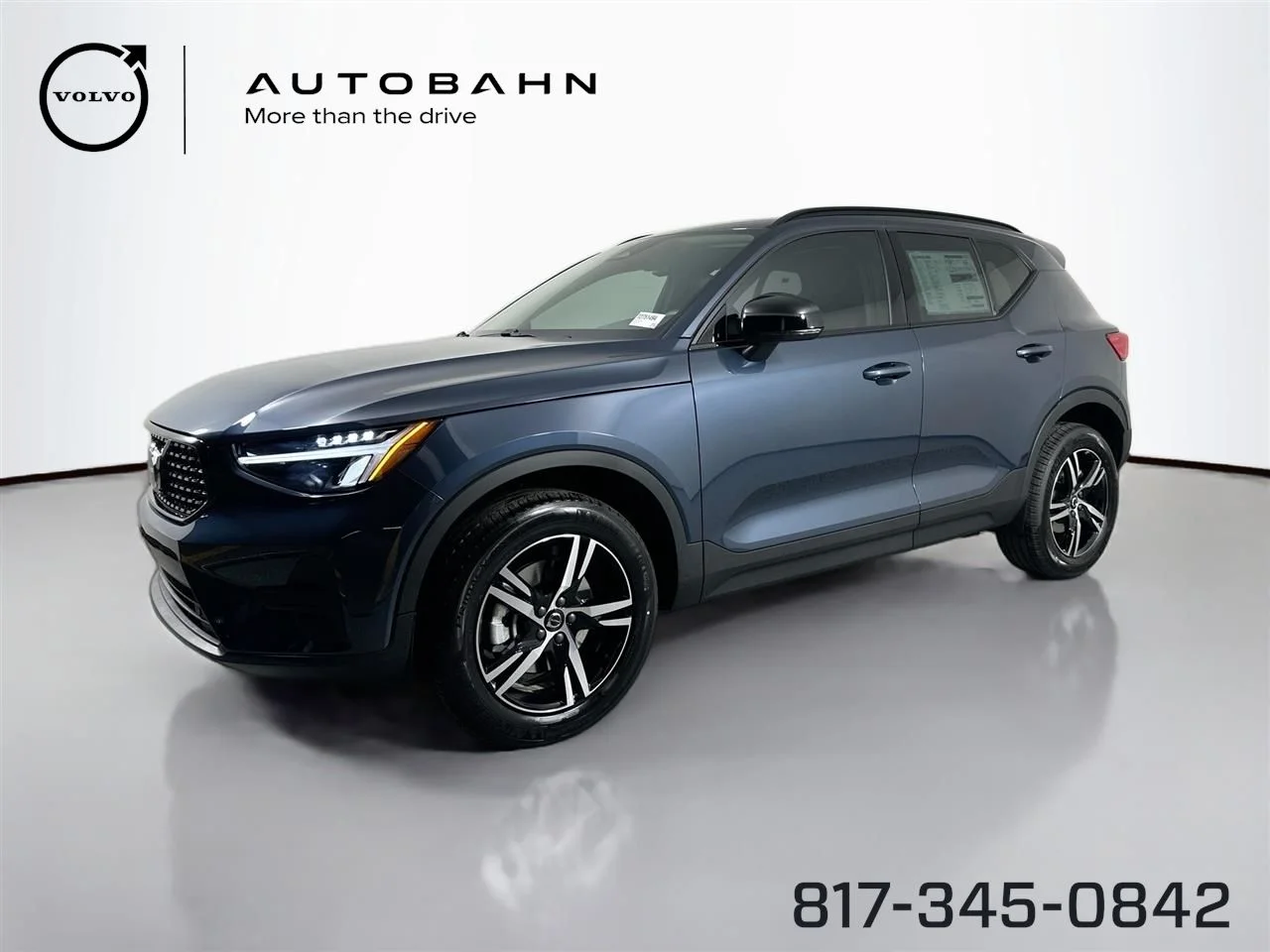 2026 Volvo XC40 B5 Core Dark AWD's photo