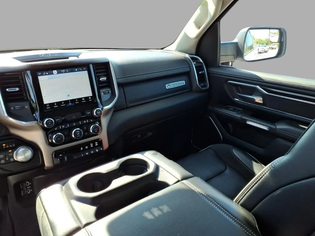 Used 2022 White Ram Laramie image 13