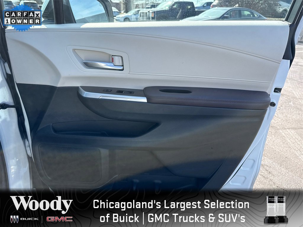 2023 TOYOTA SIENNA - Image 33