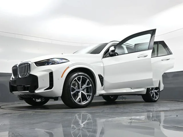 Used 2026 White BMW xDrive40i image 41