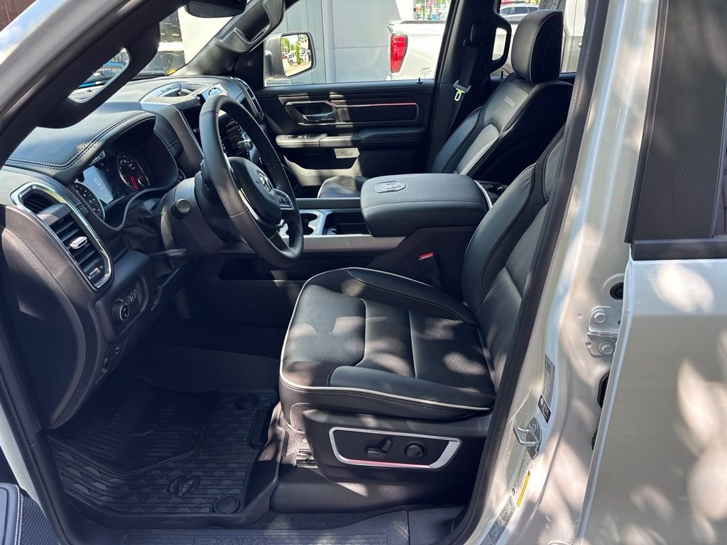 New 2026 Bright White Clear-Coat Exterior Paint RAM Laramie image 9
