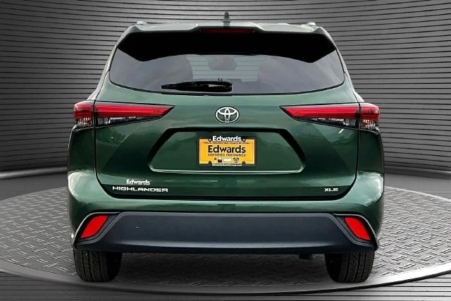 Used 2023 Green Toyota XLE image 5