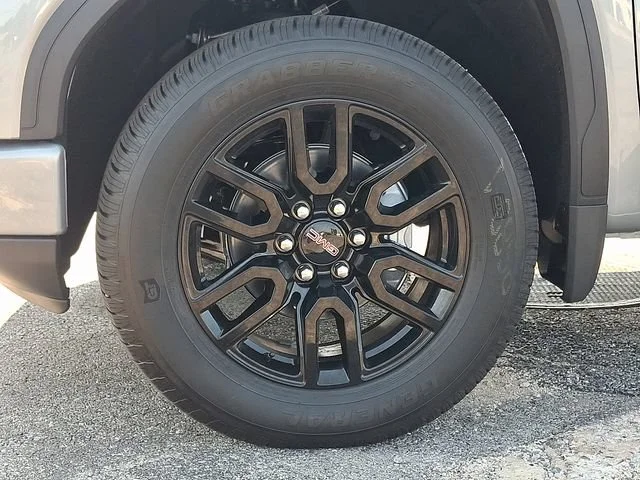 New 2026 Sterling Metallic GMC Elevation image 7