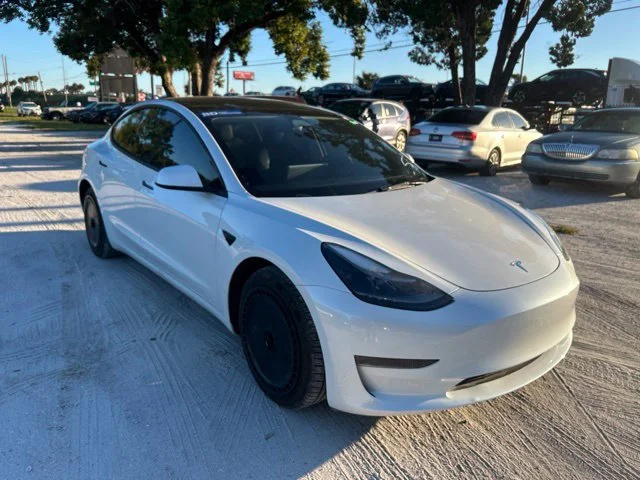 2023 Tesla Model 3 Base