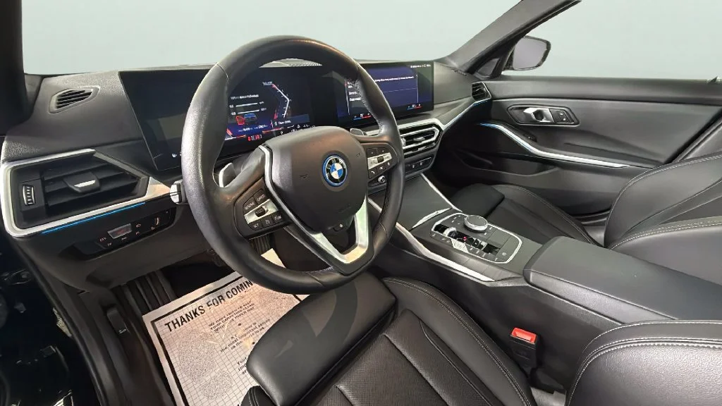 2024 BMW 3 Series 330e - Photo 15