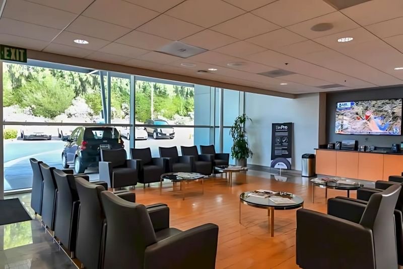 Used 2024 White/off-white Mercedes-Benz Base image 21