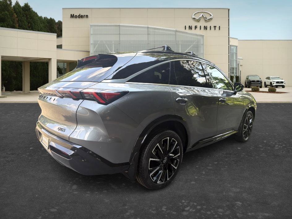 New 2027 2T GRPT SHDW INFINITI AUTOGRAPH image 8