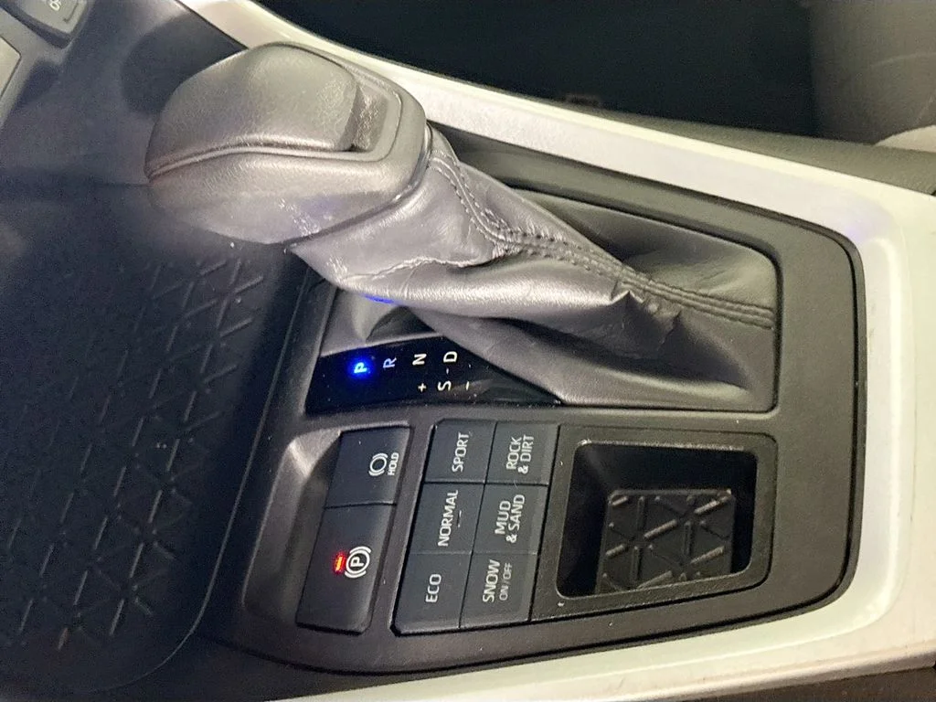 Used 2024 Blue Toyota XLE image 18