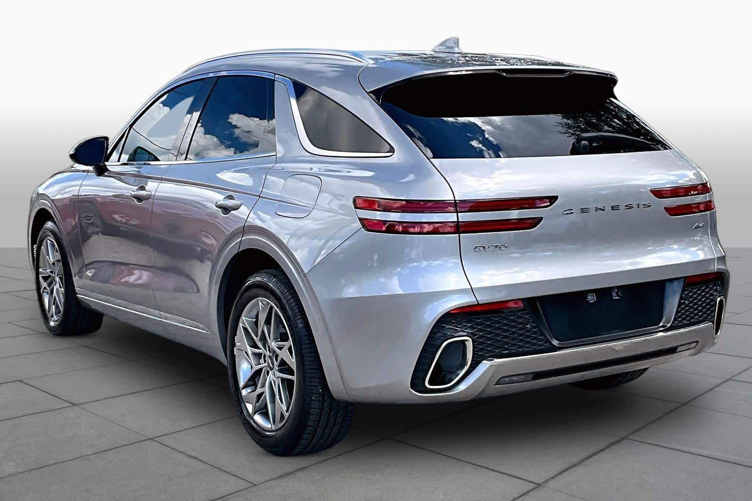 Used 2022 Savile Silver Genesis 2.5T image 12