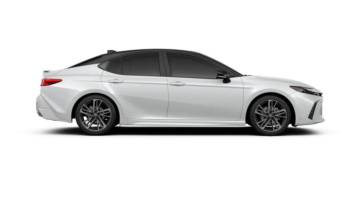 New 2026 Wind Chill Pearl with Midnight Black Metallic roof Toyota XSE image 12