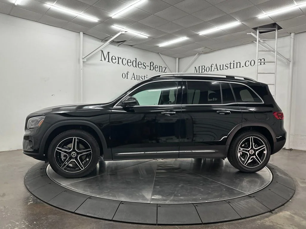 New 2026 Black Mercedes-Benz GLB 250 image 4
