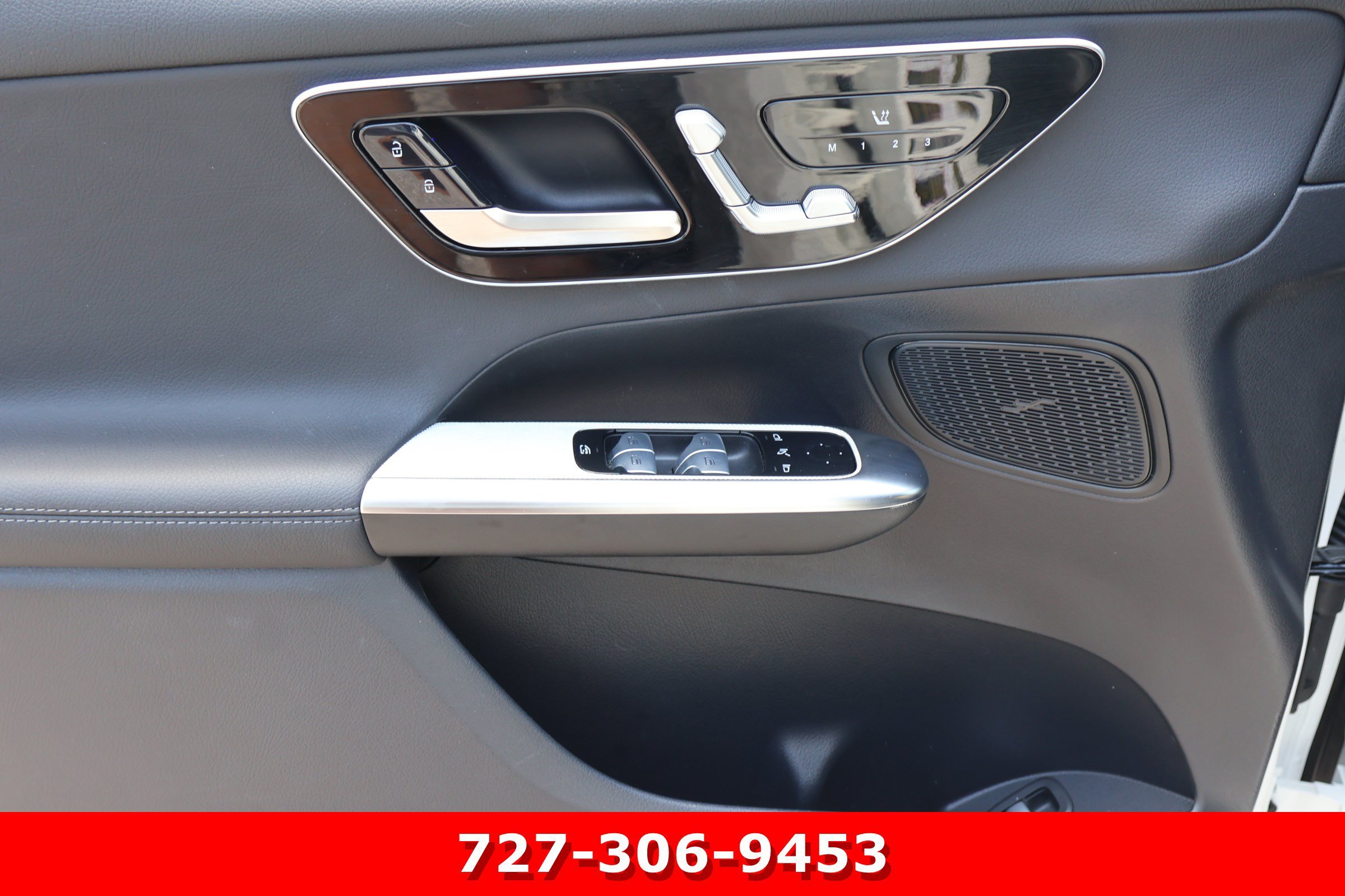 Certified Used 2025 Polar White Mercedes-Benz GLC 300 image 15