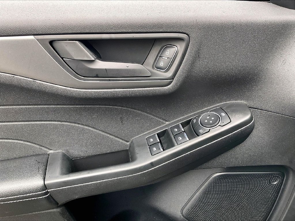 Used 2024 Black Metallic Ford Active image 37